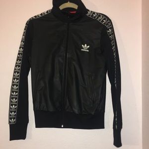 ADIDAS ZIP UP